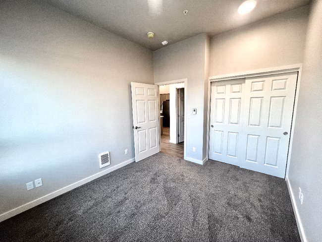 2330 Yakima Ct Tacoma, WA 98405 photo 5
