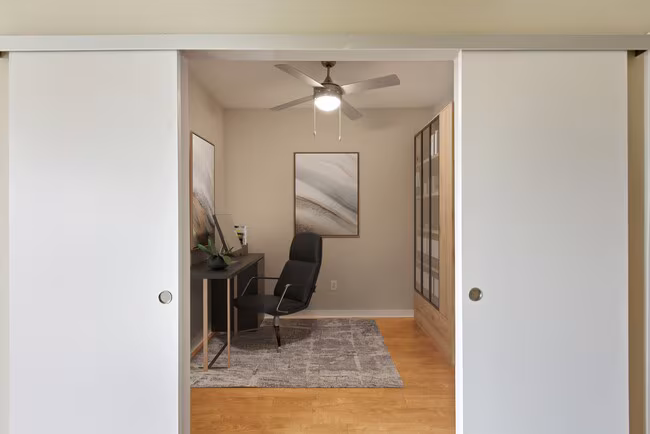 Cole Apartments photo 5