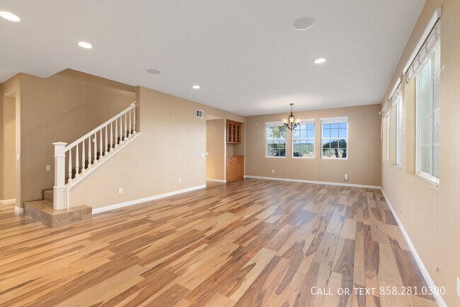 1177 Parkview Dr Oceanside, CA 92057 photo 5