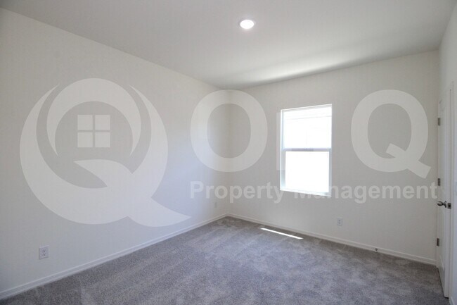 24182 W Hidalgo Ave Buckeye, AZ 85326 photo 4