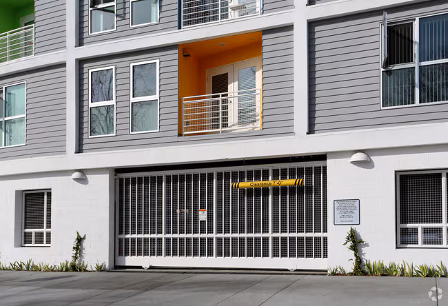 Oakland 34 Apartments photo 4