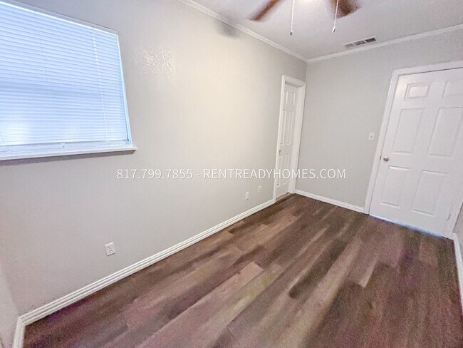 2729 Ryan Ave Fort Worth, TX 76110 photo 5