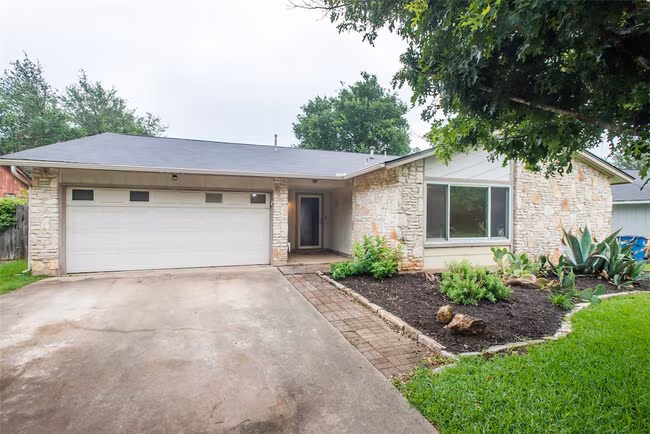4202 Kilgore Ln Austin, TX 78727 photo 3