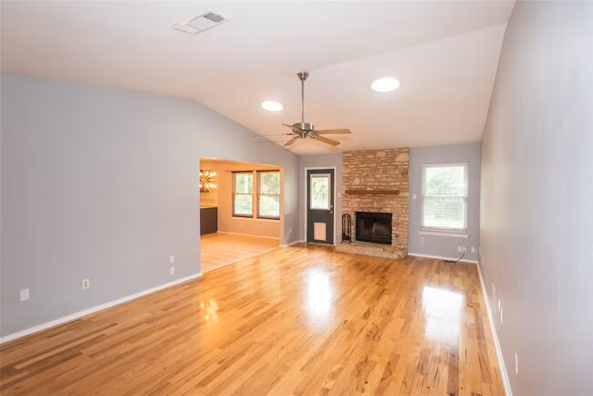 4202 Kilgore Ln Austin, TX 78727 photo 5