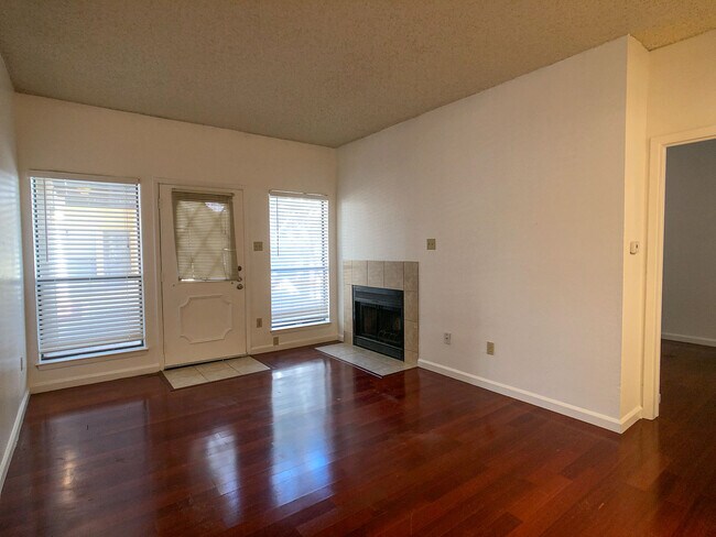 Croix Condominiums photo 3