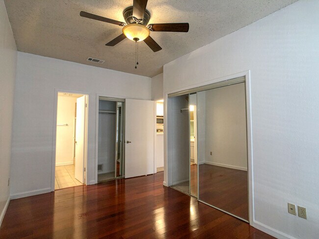Croix Condominiums photo 5