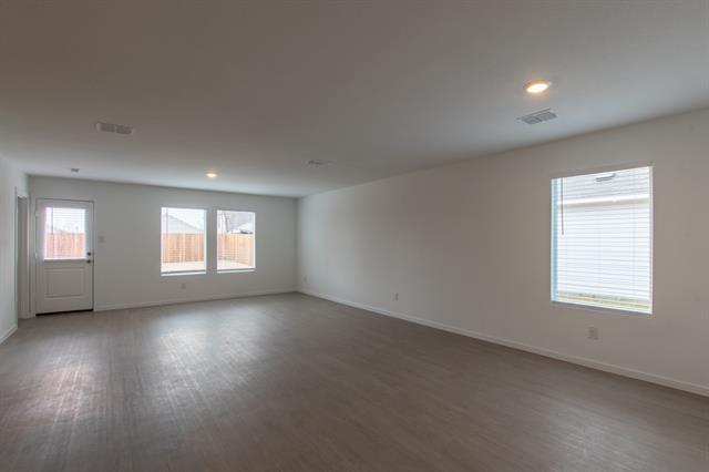 1605 Parlier St McKinney, TX 75071 photo 3