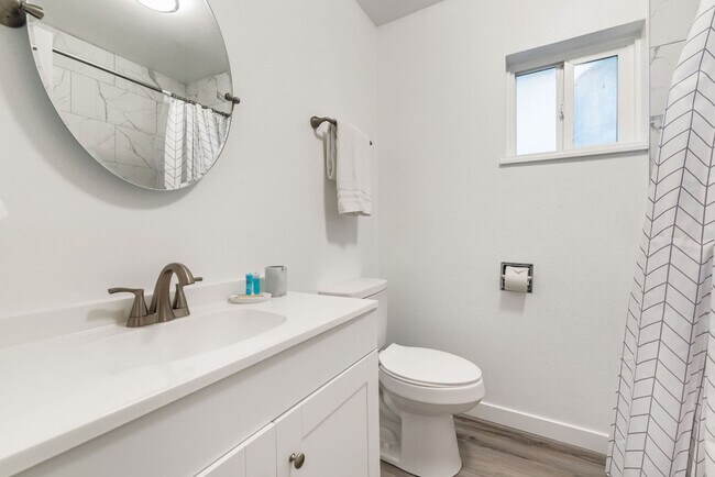 1816 S G St Tacoma, WA 98405 photo 4