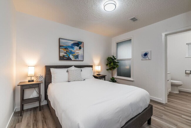 1816 S G St Tacoma, WA 98405 photo 2