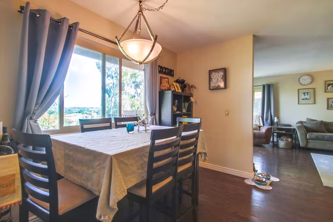 3064 Avenida Christina Carlsbad, CA 92009 photo 3