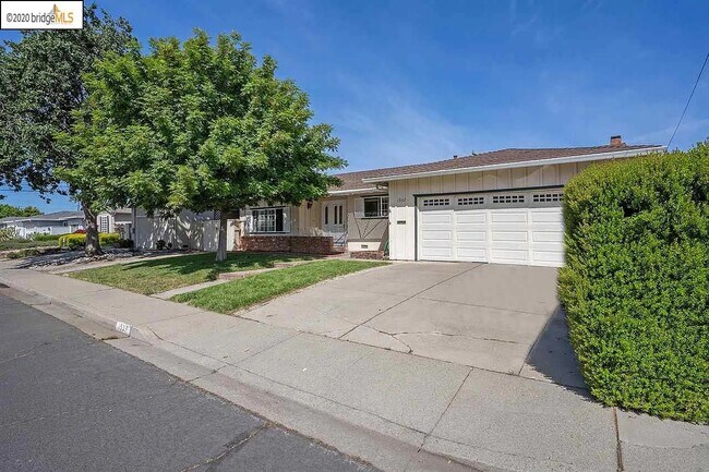 1537 Heartwood Dr Concord, CA 94521 photo 3