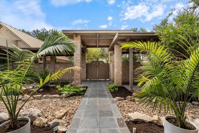 24736 Travis Lakeside Cove, Spicewood, TX 78669 photo 2