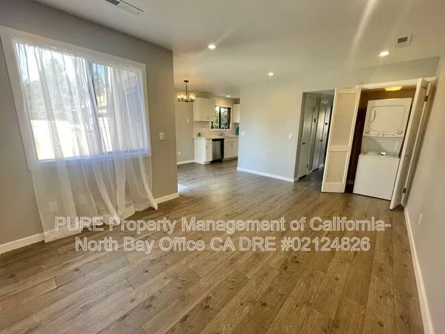 210 Park Pl Dr Petaluma, CA 94954 photo 4