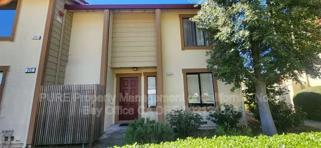 210 Park Pl Dr Petaluma, CA 94954 photo 2
