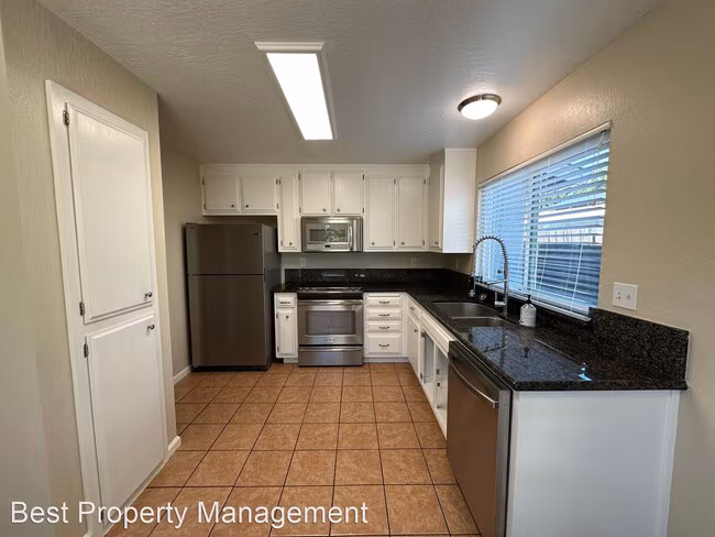 1436 Wildcat Ct photo 5