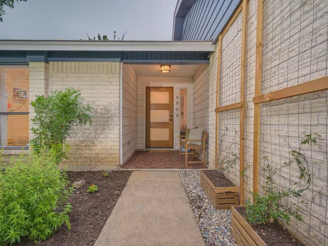 4908 Dry Oak Trail Austin, TX 78749 photo 5