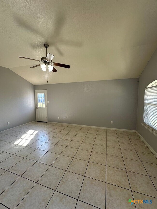 1903 Elms Run Ct Killeen, TX 76542 photo 5