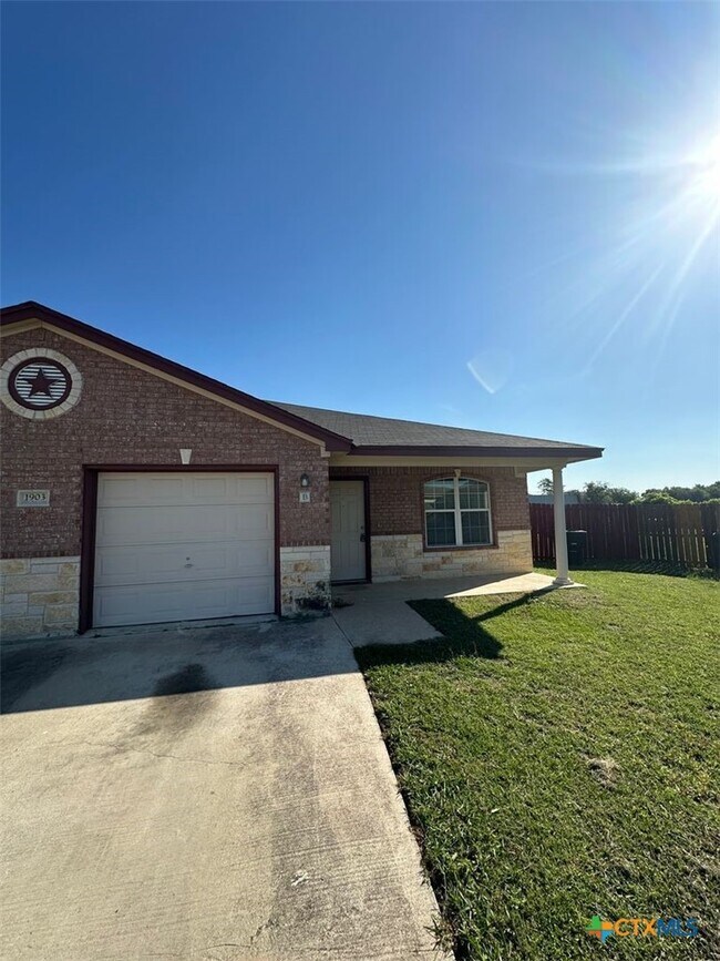 1903 Elms Run Ct Killeen, TX 76542 photo 2