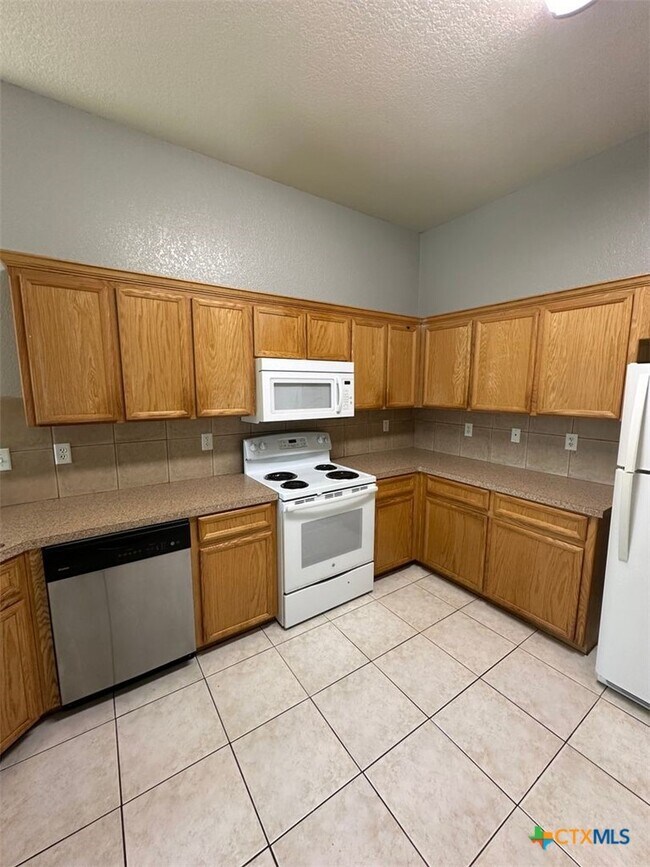 1903 Elms Run Ct Killeen, TX 76542 photo 4