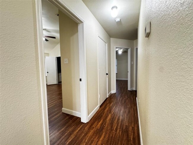1324 Sierra Blanca Drive, Burleson, TX 76028 photo 5