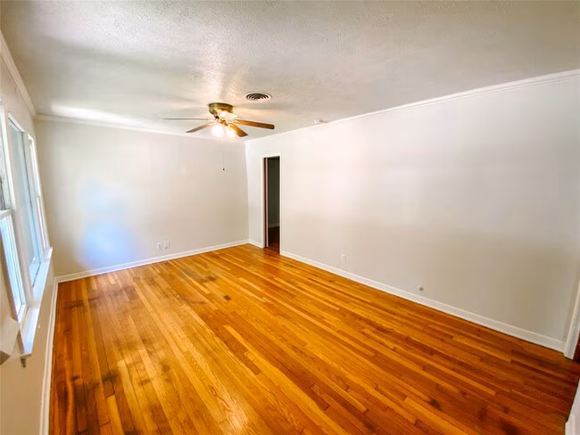 1808 Princeton Ave Austin, TX 78757 photo 5