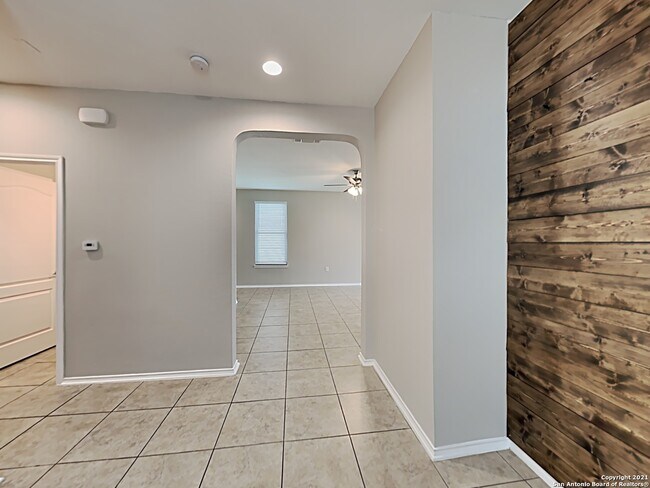 7342 Azalea Square San Antonio, TX 78218 photo 5