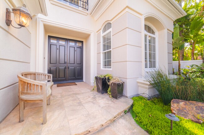 7373 Elegans Pl Carlsbad, CA 92011 photo 4