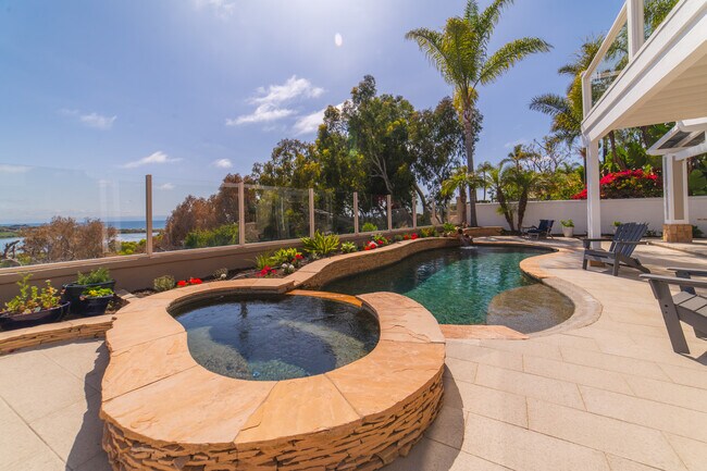 7373 Elegans Pl Carlsbad, CA 92011 photo 2