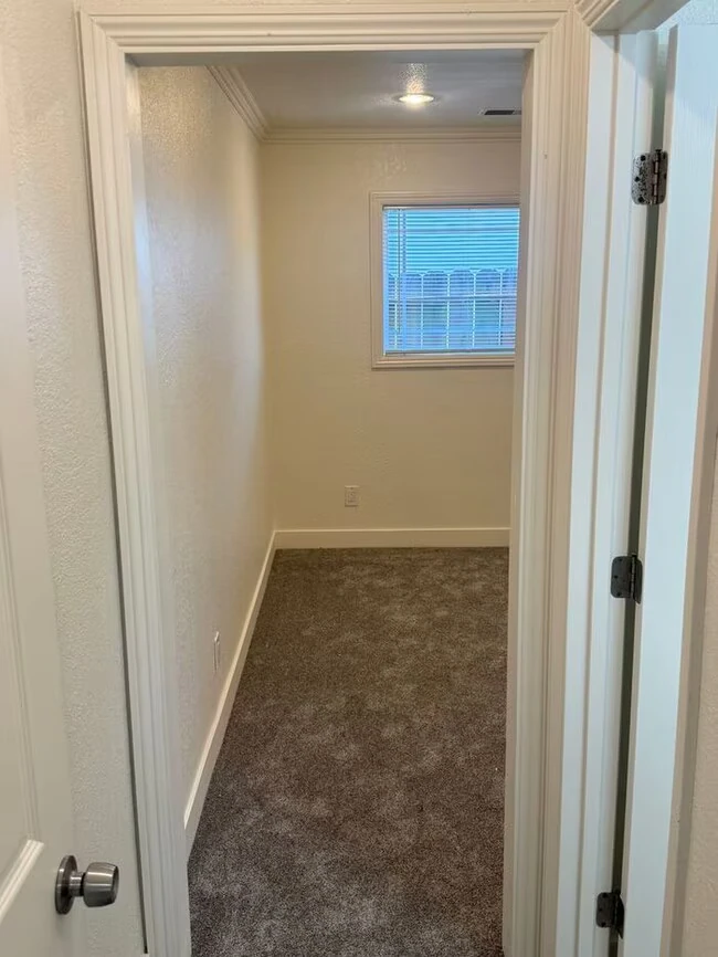 21743 Princeton St Hayward, CA 94541 photo 5