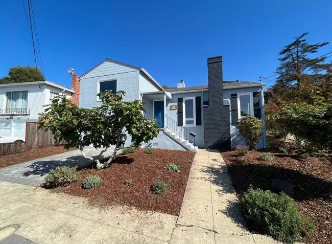 5685 Jordan Ave El Cerrito, CA 94530 photo 2