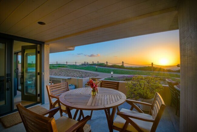 597 S Sierra Ave Solana Beach, CA 92075 photo 2