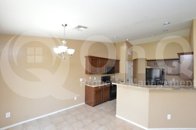 2554 E Morgan Ct Gilbert, AZ 85295 photo 4