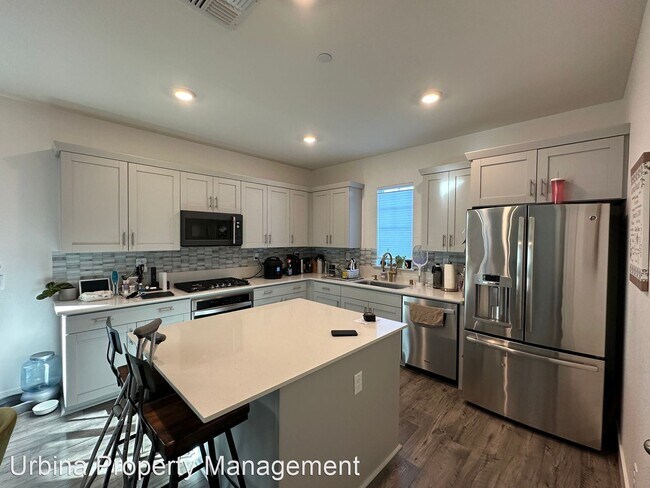 6060 Kerry Rd, Rohnert Park (Apartment) photo 2