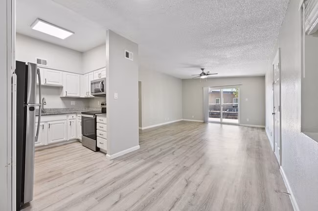 Cornell Apartments photo 5