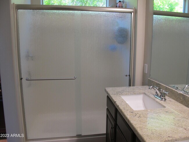 12467 W Alyssa Ln Peoria, AZ 85383 photo 3