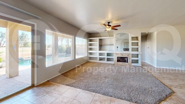 1151 S Sandstone St Gilbert, AZ 85296 photo 4