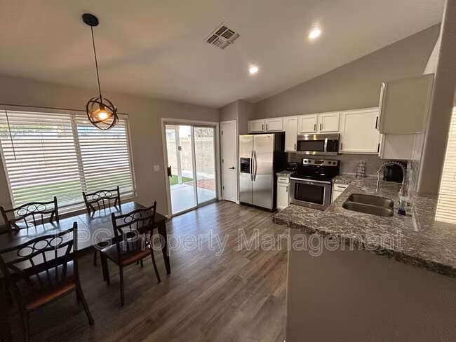 14658 W Marcus Dr Surprise, AZ 85374 photo 4