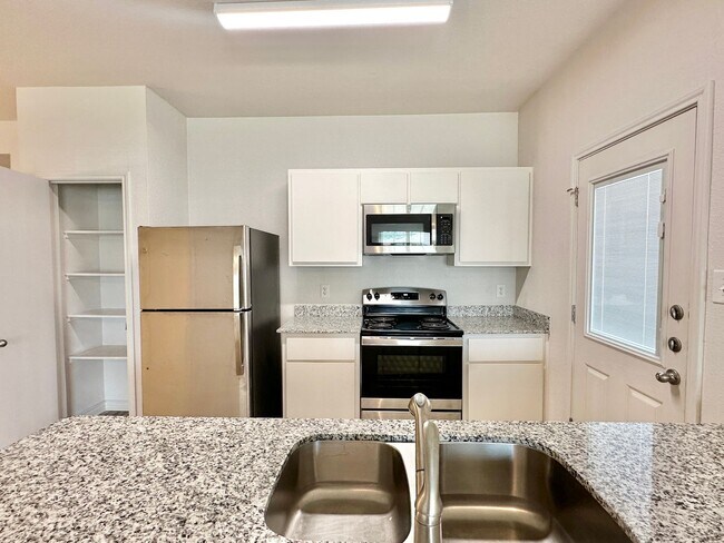 1817 Clovis Dr Copperas Cove, TX 76522 photo 5