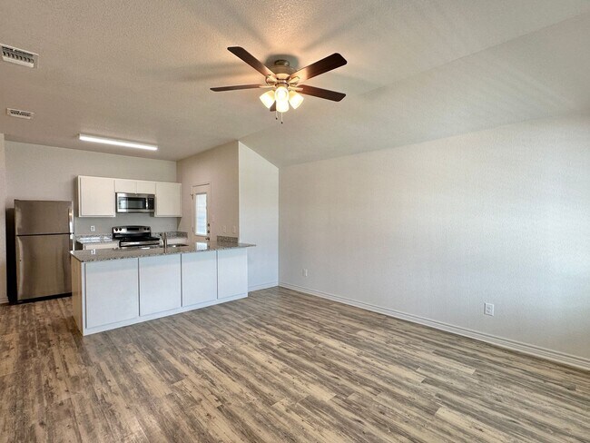 1817 Clovis Dr Copperas Cove, TX 76522 photo 2