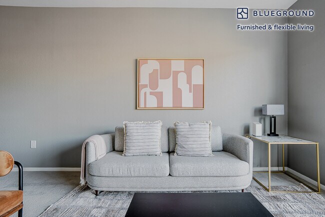 367 Santana Hts San Jose, CA 95128 photo 2