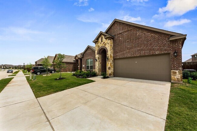 932 Lake Cypress Ln Little Elm, TX 75068 photo 5