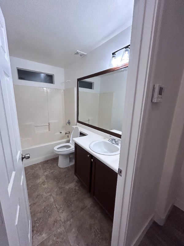 5117 S 15th Pl Phoenix, AZ 85040 photo 4