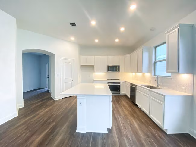 613 Georgia Lace Trail Georgetown, TX 78626 photo 5