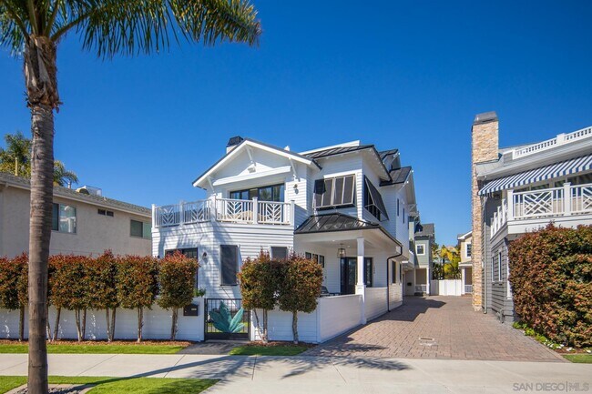 1048 Isabella Ave Coronado, CA 92118 photo 2