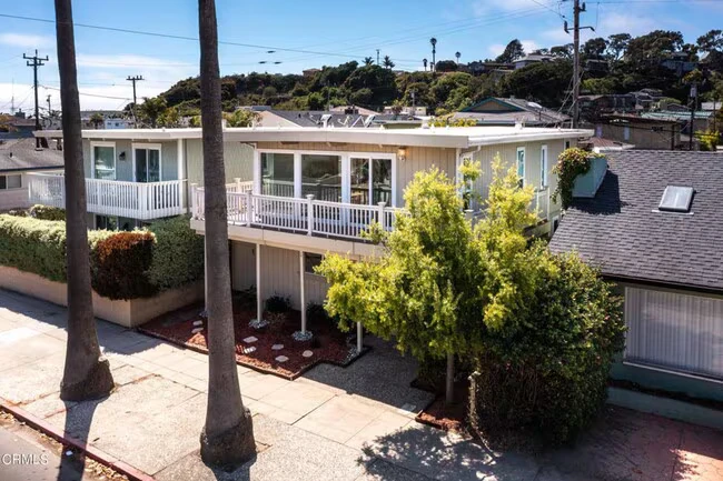 205 Aptos Beach Dr Aptos, CA 95003 photo 2