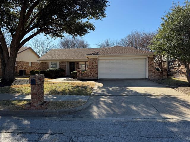 6628 Fair Oaks Dr Watauga, TX 76148 photo 2
