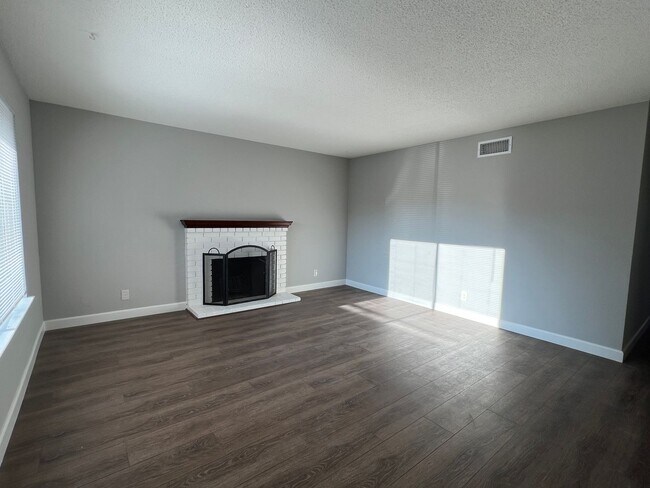 1410 Donohue Drive, San Jose, CA 95131 photo 2