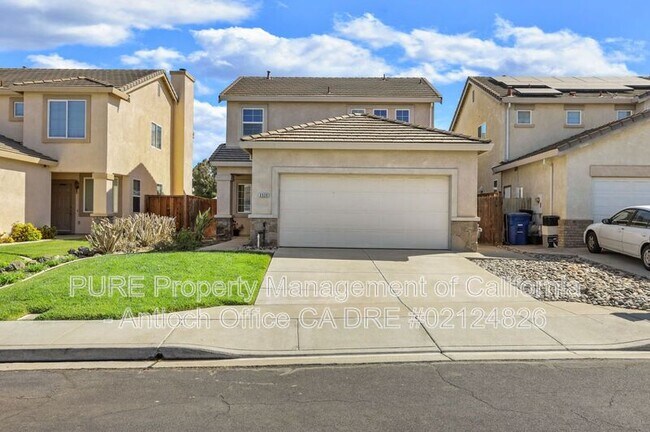3520 Yacht Dr