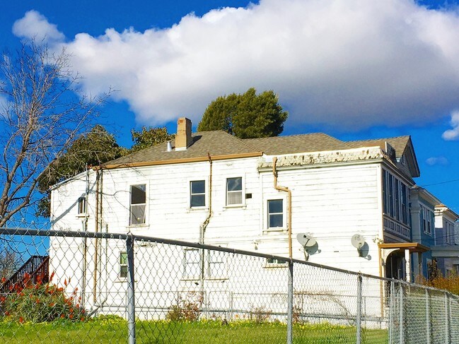 1809 Linden Street, Oakland, CA 94607 photo 3