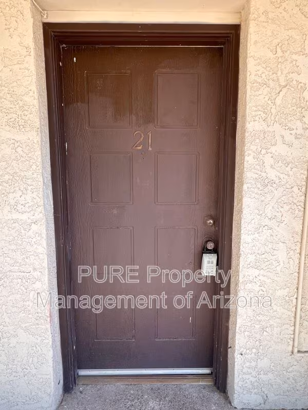 231 E 2nd Ave Mesa, AZ 85210 photo 2